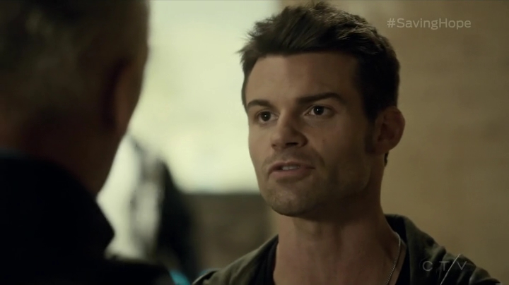 VampireDiariesWorld_dot_nl-SavingHope3x14-354.jpg