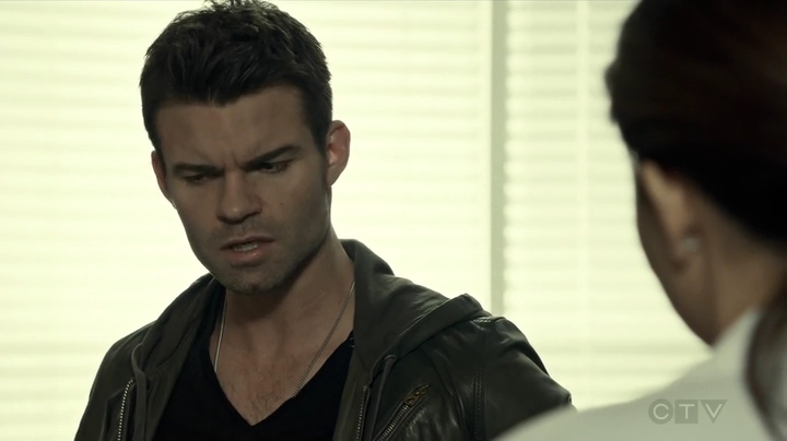 VampireDiariesWorld_dot_nl-SavingHope3x14-902.jpg