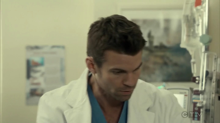 VampireDiariesWorld_dot_nl-SavingHope3x15-1128.jpg