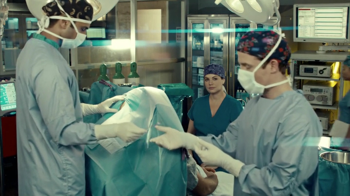 VampireDiariesWorld_dot_nl-SavingHope3x15-1538.jpg