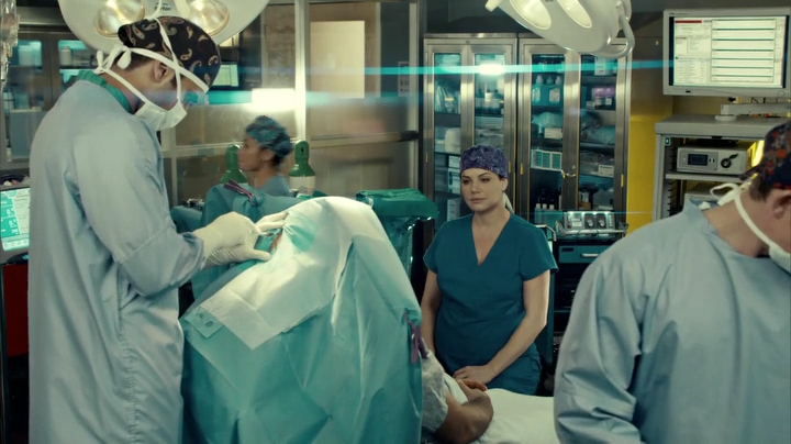 VampireDiariesWorld_dot_nl-SavingHope3x15-1540.jpg