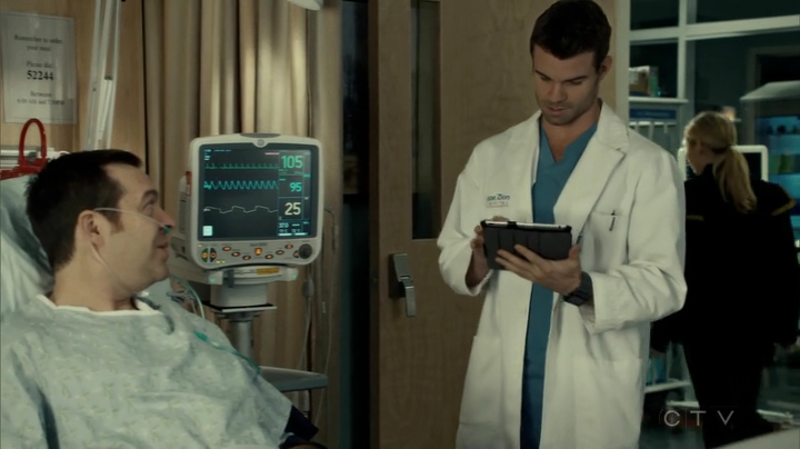 VampireDiariesWorld_dot_nl-SavingHope3x15-541.jpg