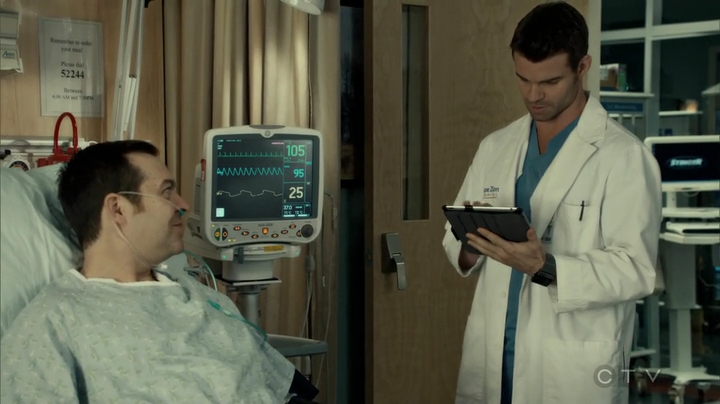 VampireDiariesWorld_dot_nl-SavingHope3x15-544.jpg