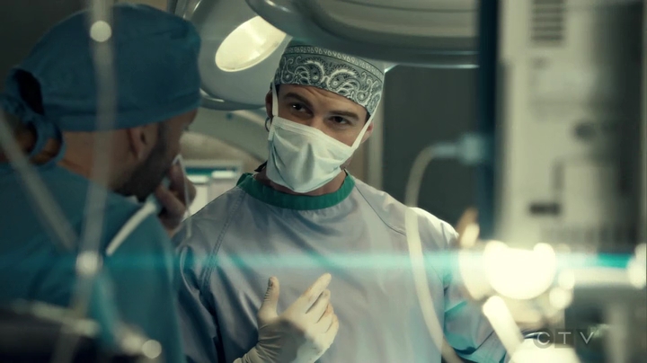 VampireDiariesWorld_dot_nl-SavingHope3x15-693.jpg