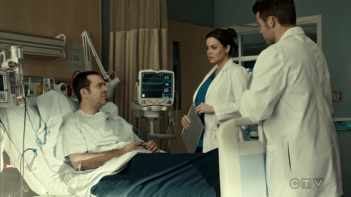 VampireDiariesWorld_dot_nl-SavingHope3x15-971.jpg