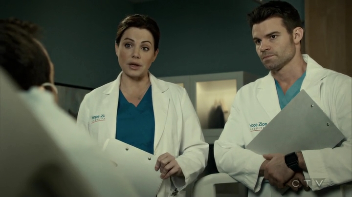 VampireDiariesWorld_dot_nl-SavingHope3x15-977.jpg