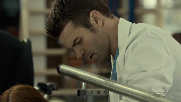 VampireDiariesWorld_dot_nl-SavingHope3x16-1047.jpg