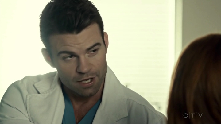 VampireDiariesWorld_dot_nl-SavingHope3x16-1344.jpg