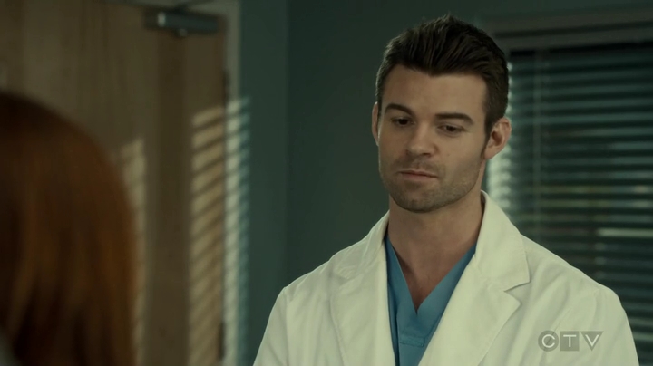 VampireDiariesWorld_dot_nl-SavingHope3x16-1767.jpg