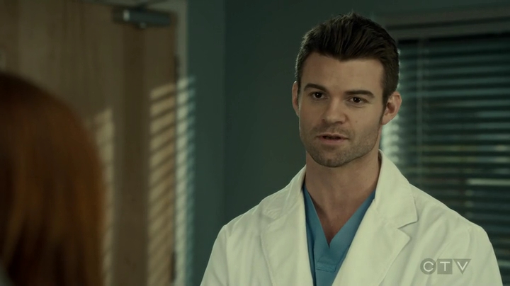 VampireDiariesWorld_dot_nl-SavingHope3x16-1768.jpg