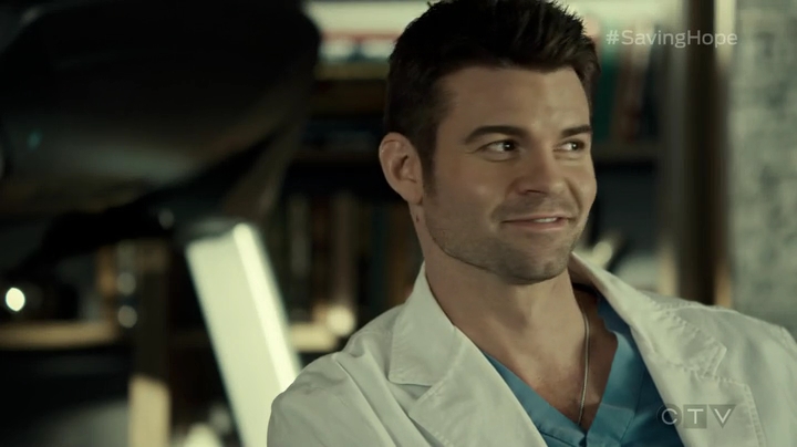 VampireDiariesWorld_dot_nl-SavingHope3x16-283.jpg