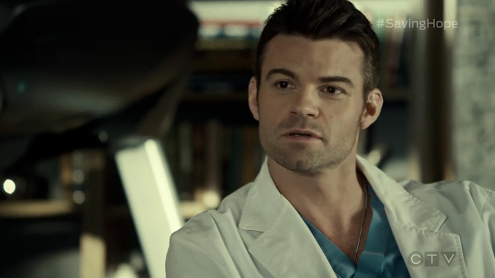 VampireDiariesWorld_dot_nl-SavingHope3x16-294.jpg