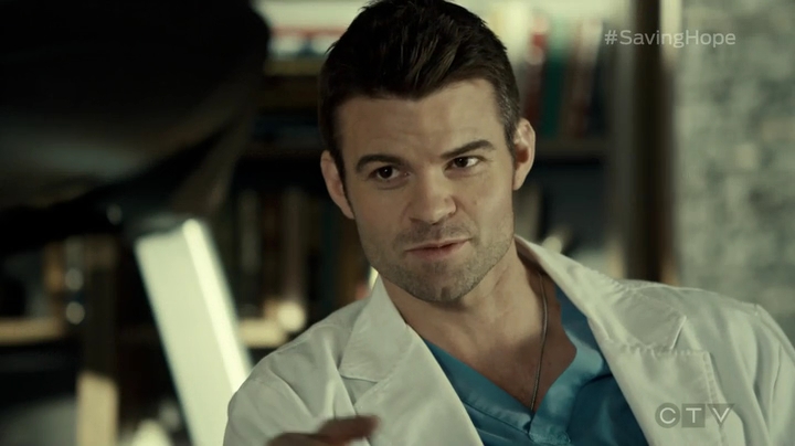 VampireDiariesWorld_dot_nl-SavingHope3x16-299.jpg