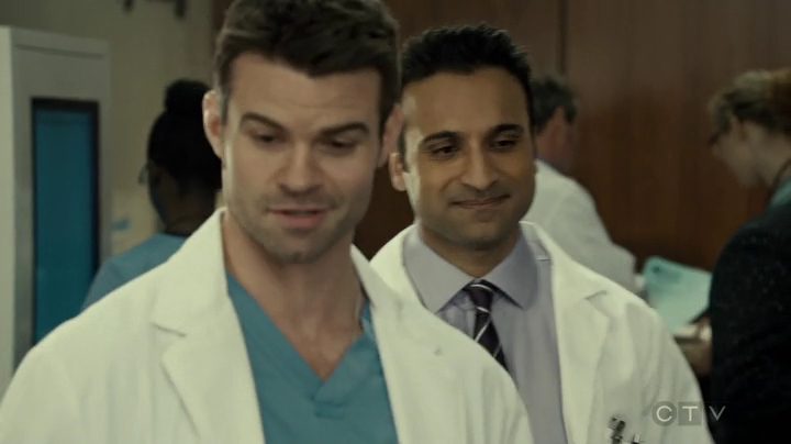 VampireDiariesWorld_dot_nl-SavingHope3x16-322.jpg