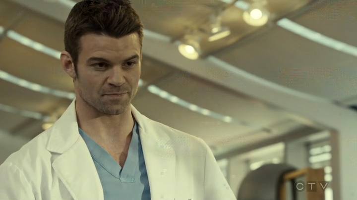 VampireDiariesWorld_dot_nl-SavingHope3x16-443.jpg