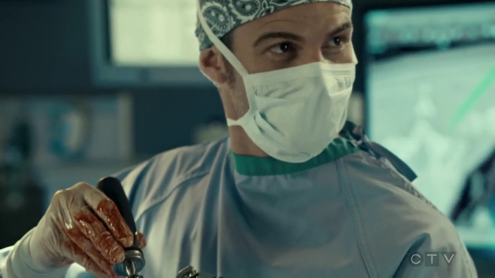 VampireDiariesWorld_dot_nl-SavingHope3x17-1073.jpg