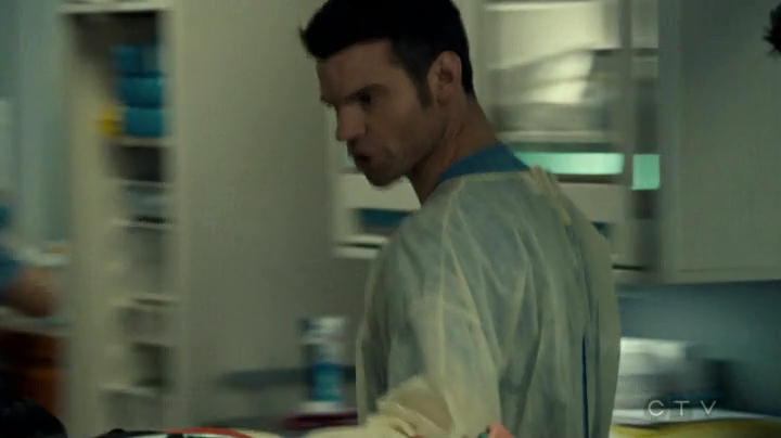 VampireDiariesWorld_dot_nl-SavingHope3x17-122.jpg