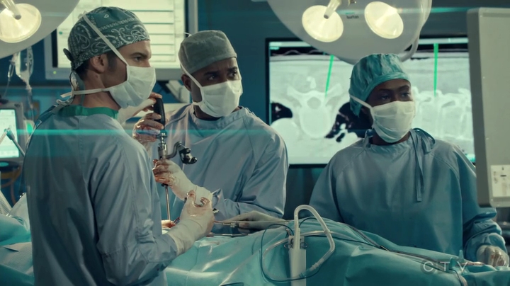 VampireDiariesWorld_dot_nl-SavingHope3x17-1242.jpg