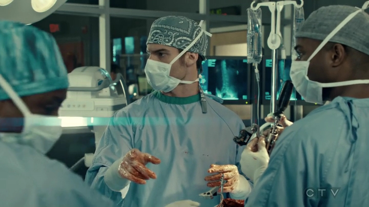 VampireDiariesWorld_dot_nl-SavingHope3x17-1261.jpg