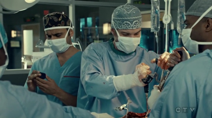 VampireDiariesWorld_dot_nl-SavingHope3x17-1279.jpg