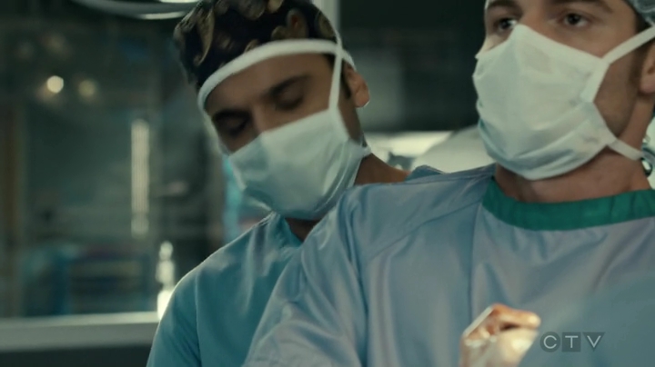 VampireDiariesWorld_dot_nl-SavingHope3x17-1286.jpg