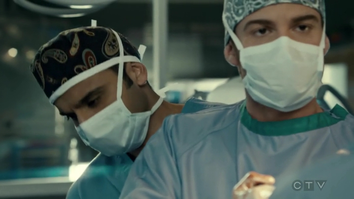 VampireDiariesWorld_dot_nl-SavingHope3x17-1287.jpg