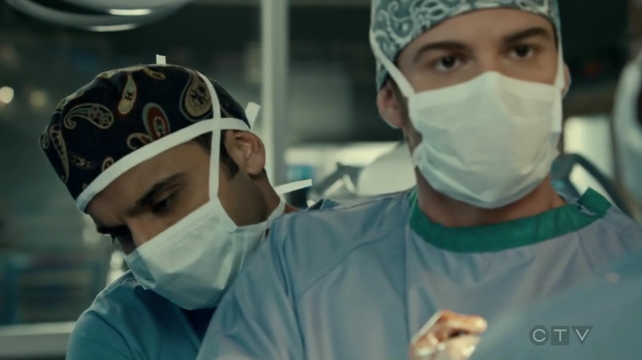 VampireDiariesWorld_dot_nl-SavingHope3x17-1288.jpg