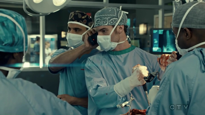 VampireDiariesWorld_dot_nl-SavingHope3x17-1294.jpg