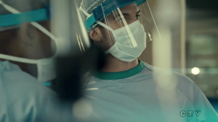 VampireDiariesWorld_dot_nl-SavingHope3x17-1622.jpg