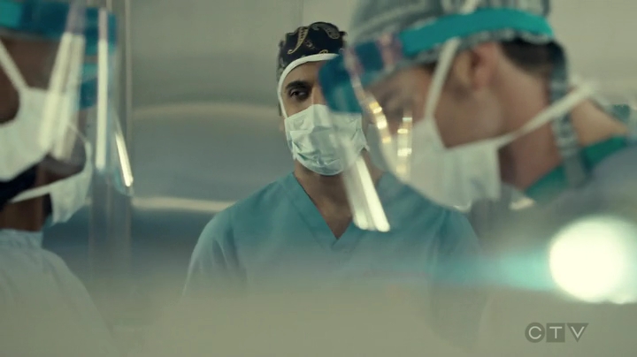 VampireDiariesWorld_dot_nl-SavingHope3x17-1630.jpg