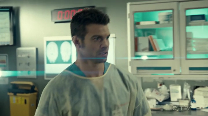 VampireDiariesWorld_dot_nl-SavingHope3x17-168.jpg