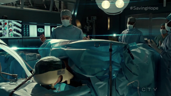 VampireDiariesWorld_dot_nl-SavingHope3x17-1699.jpg