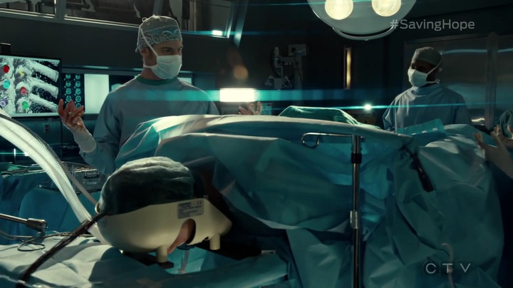 VampireDiariesWorld_dot_nl-SavingHope3x17-1704.jpg