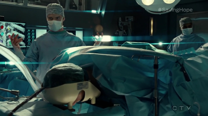 VampireDiariesWorld_dot_nl-SavingHope3x17-1708.jpg