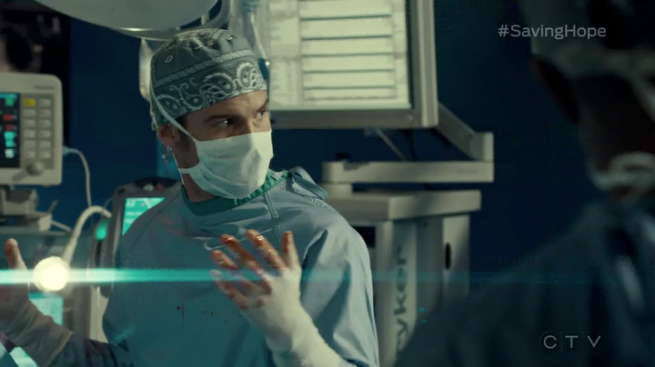 VampireDiariesWorld_dot_nl-SavingHope3x17-1711.jpg