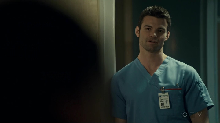 VampireDiariesWorld_dot_nl-SavingHope3x17-2378.jpg