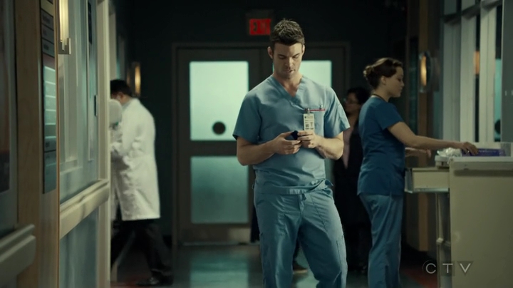 VampireDiariesWorld_dot_nl-SavingHope3x17-2389.jpg