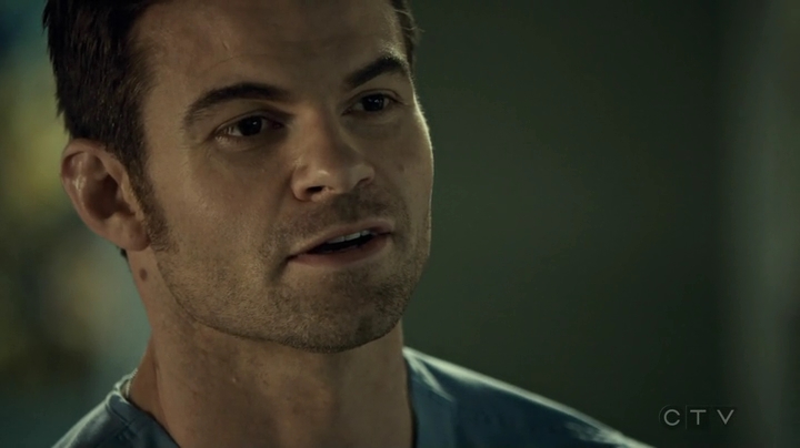 VampireDiariesWorld_dot_nl-SavingHope3x17-2476.jpg