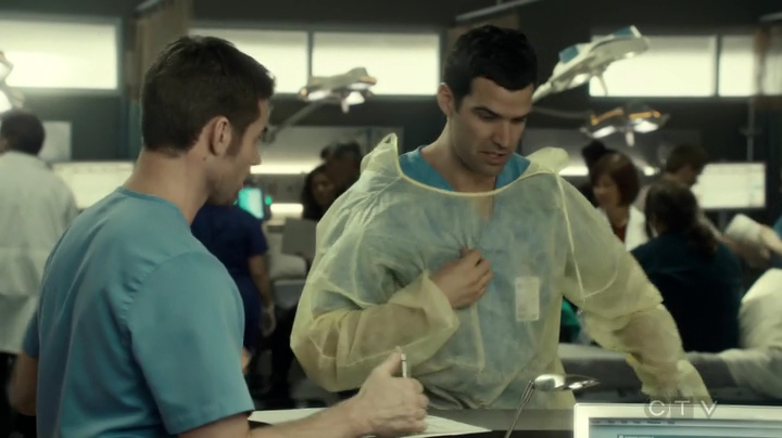 VampireDiariesWorld_dot_nl-SavingHope3x17-296.jpg