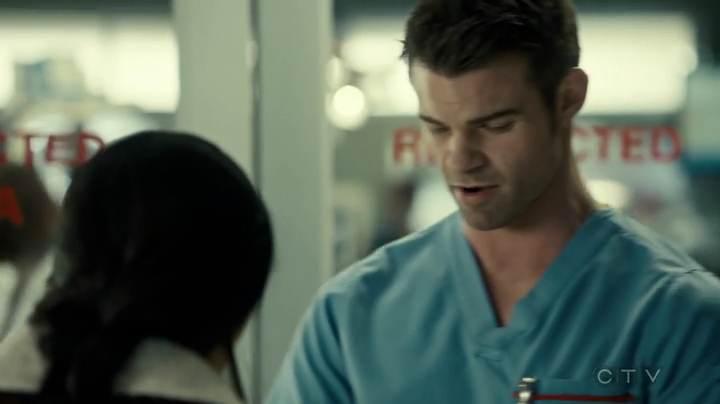 VampireDiariesWorld_dot_nl-SavingHope3x17-332.jpg