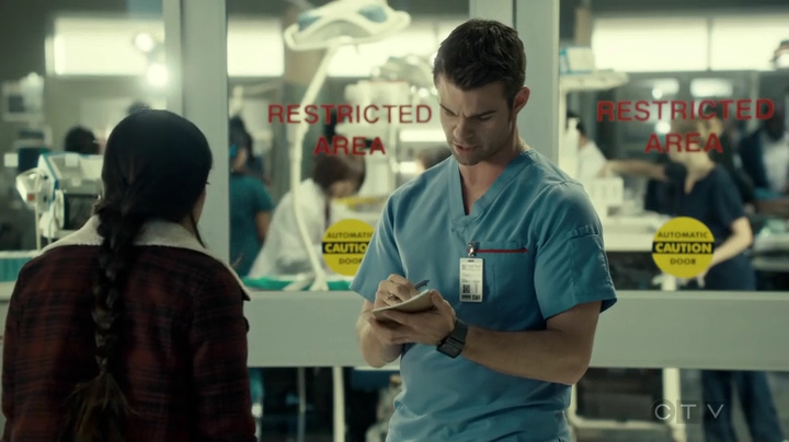 VampireDiariesWorld_dot_nl-SavingHope3x17-340.jpg