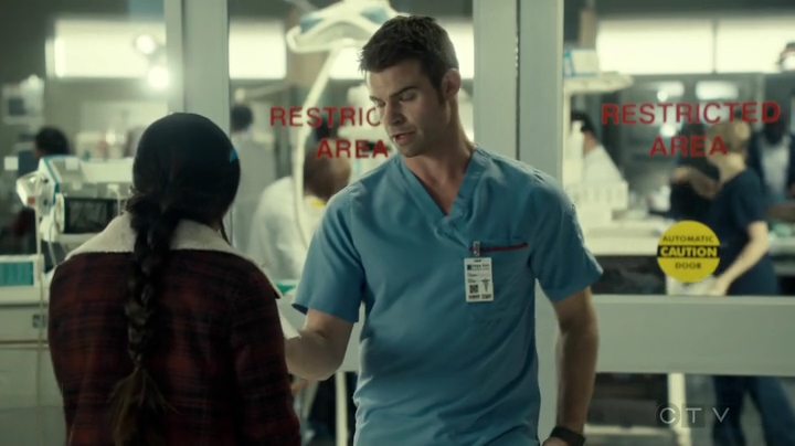 VampireDiariesWorld_dot_nl-SavingHope3x17-342.jpg