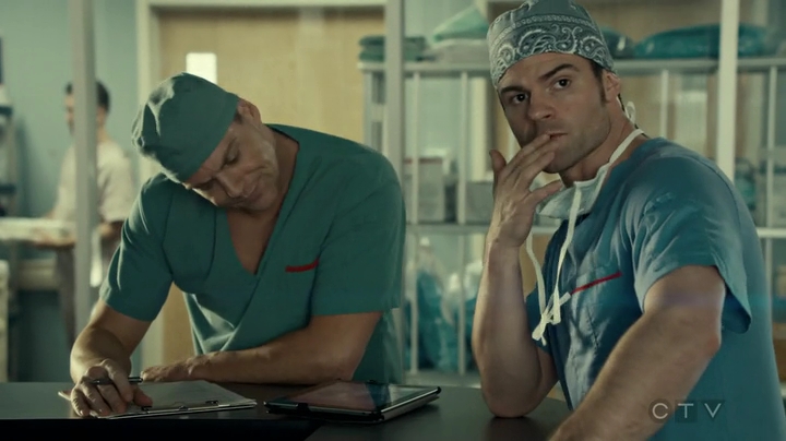 VampireDiariesWorld_dot_nl-SavingHope3x17-580.jpg