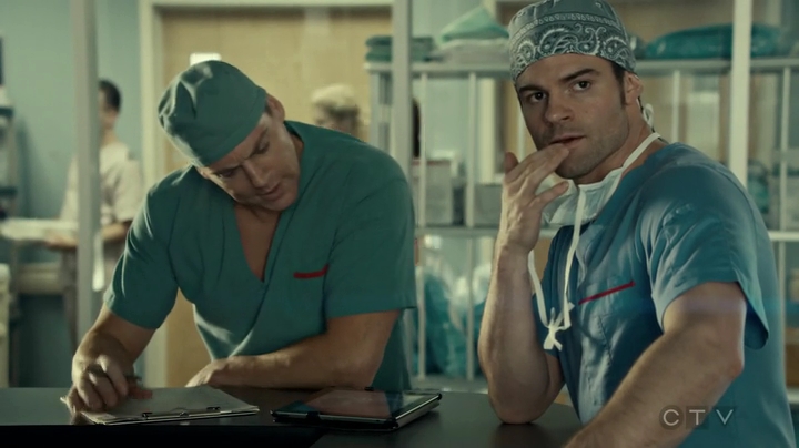 VampireDiariesWorld_dot_nl-SavingHope3x17-582.jpg