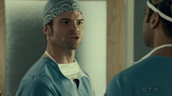 VampireDiariesWorld_dot_nl-SavingHope3x17-601.jpg