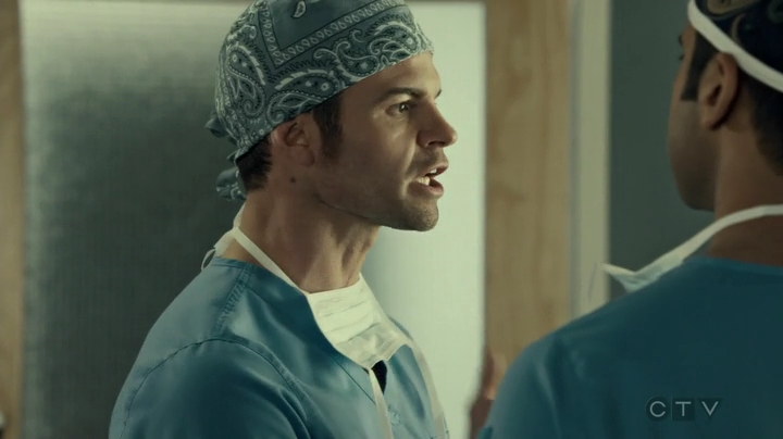 VampireDiariesWorld_dot_nl-SavingHope3x17-602.jpg