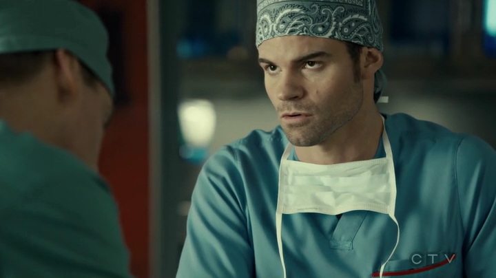 VampireDiariesWorld_dot_nl-SavingHope3x17-655.jpg