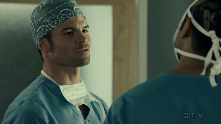 VampireDiariesWorld_dot_nl-SavingHope3x17-677.jpg