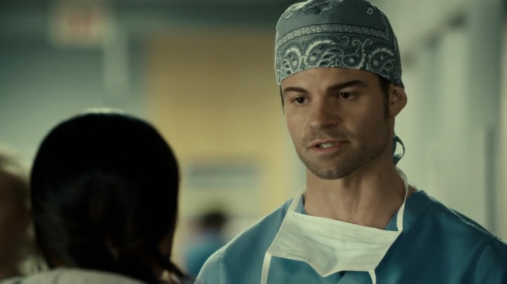 VampireDiariesWorld_dot_nl-SavingHope3x17-705.jpg