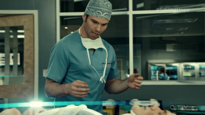 VampireDiariesWorld_dot_nl-SavingHope3x17-761.jpg